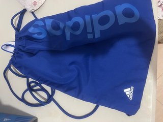 Mochila Adidas sin usar