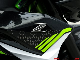KAWASAKI Z 900