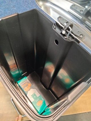 Cubo de Basura SONGMICS 30L Acero Inox Pedal