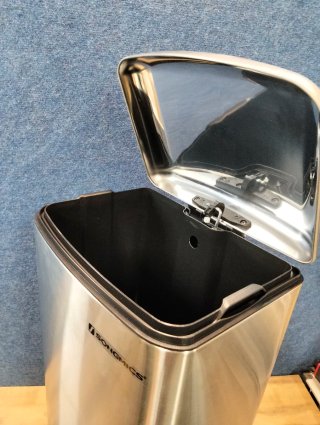 Cubo de Basura SONGMICS 30L Acero Inox Pedal
