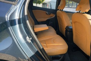 Volvo V40 Cross Country D2 *Piel*LED*Cámara*