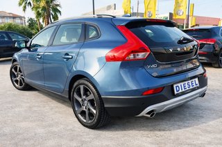 Volvo V40 Cross Country D2 *Piel*LED*Cámara*