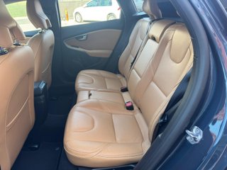 Volvo V40 Cross Country D2 *Piel*LED*Cámara*