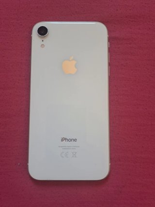 iPhone XR para recambios, funciona