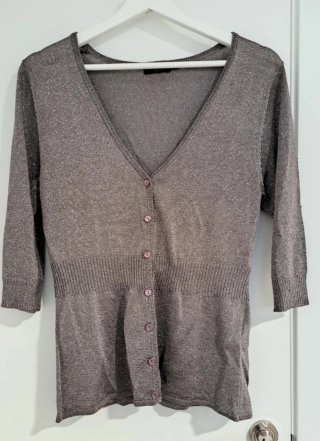 Conjunto Cortefiel bege e cinza (brilhante)