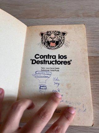 Contra los "destructores"