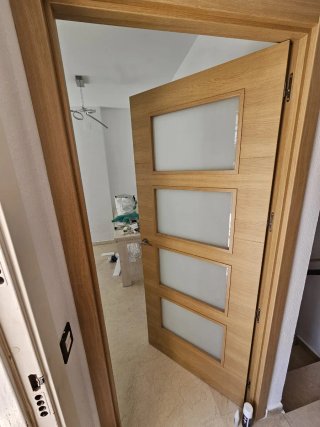 MONTAJES DE PUERTAS PARA EL HOGAR