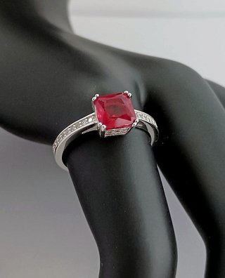 Anillo Plata de ley 925 Circonita Roja
