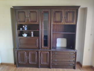 Mueble antiguo de madera.
