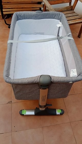 Mini Cuna de Viaje Casi Nueva