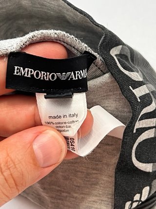 Cappello Emporio Armani a righe