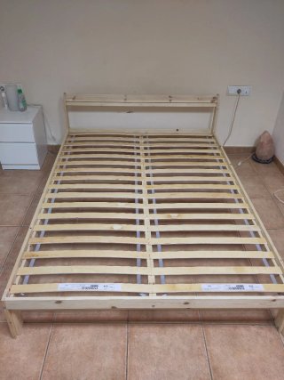 Cama Neiden + Somier Luroy IKEA