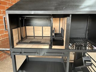 Barbacoa con fogón para paelleras