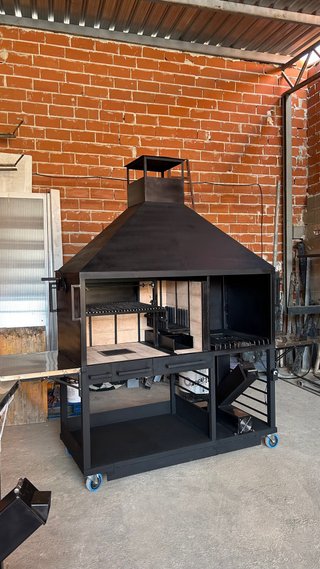 Barbacoa con fogón para paelleras