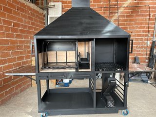 Barbacoa con fogón para paelleras