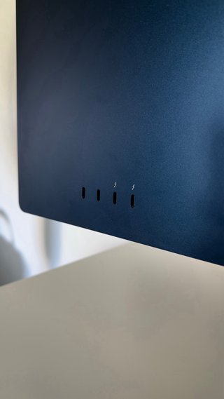 iMac 24 M1 Azul 8GB RAM / 256GB SSD (4 Puertos)