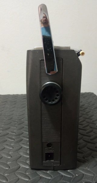 Radio Cassette Sony FM/AM Variable Monitor