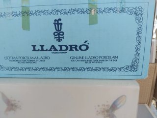 Figura Lladro Perrito convaleciente