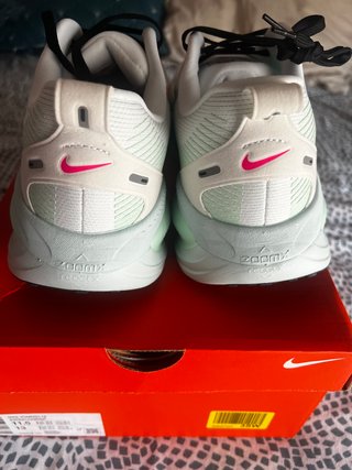 Zapatillas Nike Vomero 18 Talla 45.5