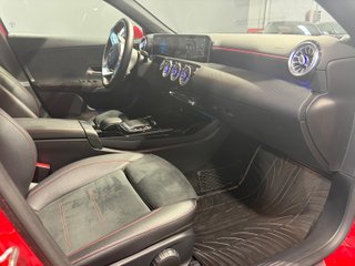 Mercedes-Benz A 35 AMG 4M