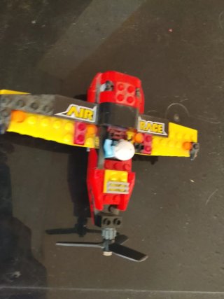 Lego Avión Rojo y Amarillo