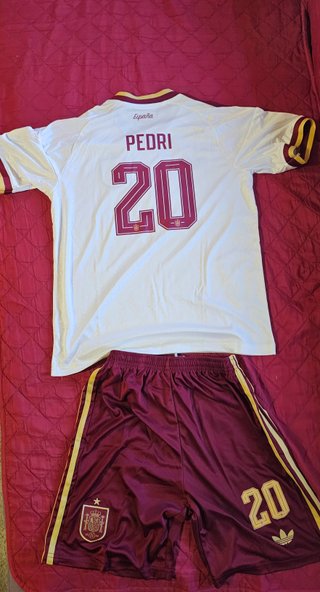 Conjunto Camiseta y Pantalon España 20