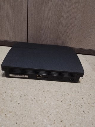 PS3 Slim Negra + Mando + Cables