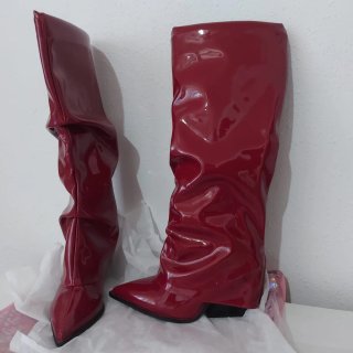 Botas rojas charol