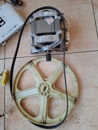 Despiece Lavadora Indesit Innex 9kg 1400rpm