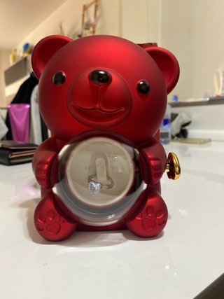 Joyero Oso Rojo con Anillo Diamante