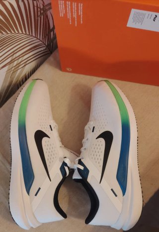 Nike(MIRA LAS FOTOS) + modelos diferentes precios