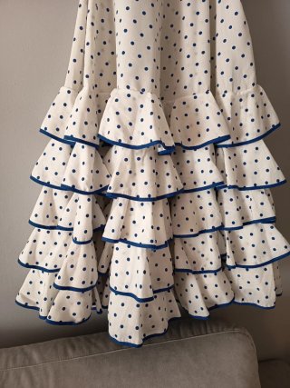 Falda flamenca blanca lunares azules