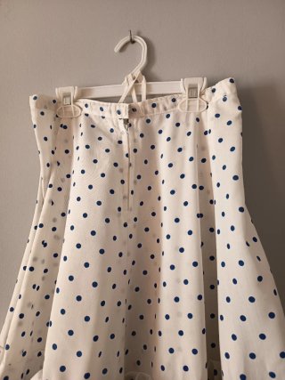 Falda flamenca blanca lunares azules