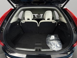 VOLVO XC90 2.0 T8 AWD Business Plus Auto