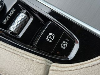 VOLVO XC90 2.0 T8 AWD Business Plus Auto