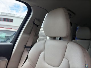 VOLVO XC90 2.0 T8 AWD Business Plus Auto