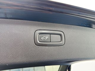 VOLVO XC90 2.0 T8 AWD Business Plus Auto