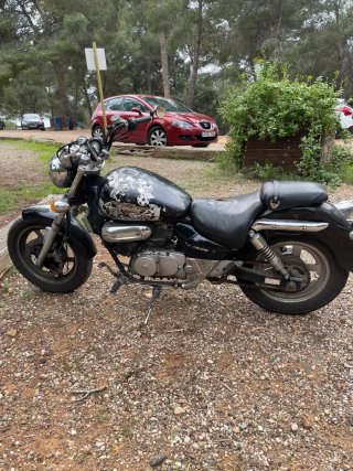 Hyosung Aquila 125 Negra