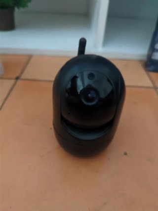 Cámara de vigilancia negra