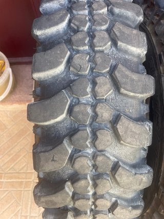 4 cubiertas, Suzuki Samurai