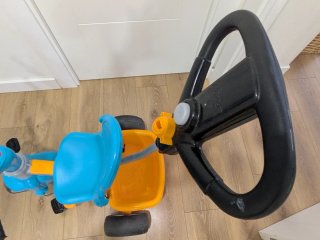 Triciclo Feber Azul y Naranja