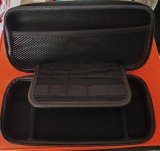 Funda Nintendo Switch + fundas joysticks