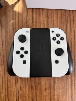 Nintendo Switch Blanca y Negra