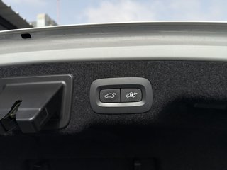 VOLVO S90 2.0 D4 AWD RDesign Auto