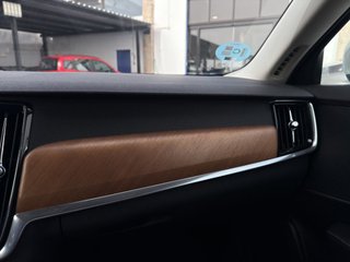 VOLVO S90 2.0 D4 AWD RDesign Auto