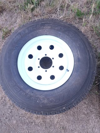 Neumáticos Bridgestone  y llantas Nissan Patrol