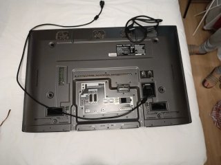 Televisión Panasonic VIERA Negra. 104cm x62cm