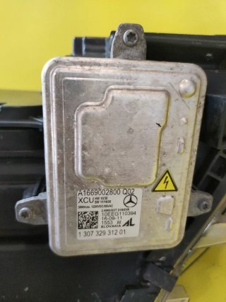 FARO DELANTERO IZQUIERDO MERCEDES CLASE B W246