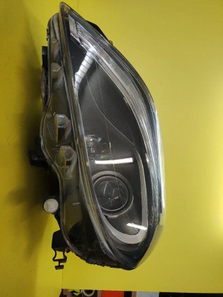 FARO DELANTERO IZQUIERDO MERCEDES CLASE B W246