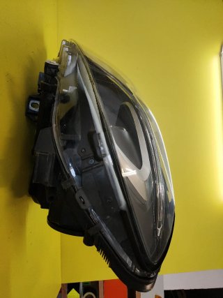 FARO DELANTERO IZQUIERDO MERCEDES CLASE B W246